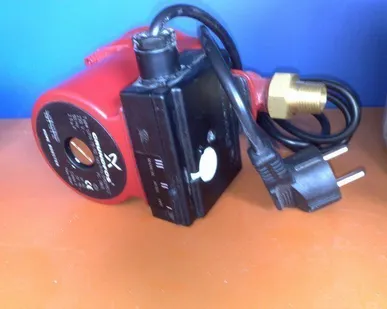фото Циркуляционный насос Grundfos 59539512 UPА 15-90