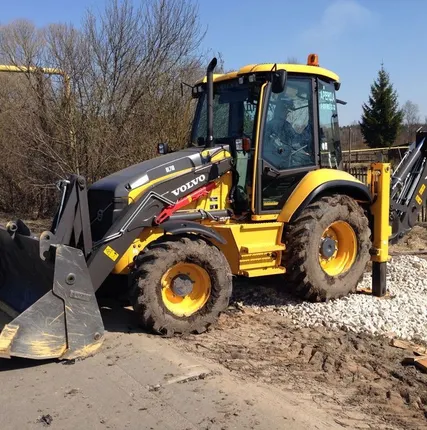 Фото №0 Аренда экскаватора (планировка, копка и т.д.)