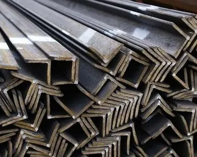 фото Уголок 32х4