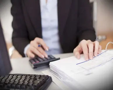 фото Услуги по оформлению документов для лизинга