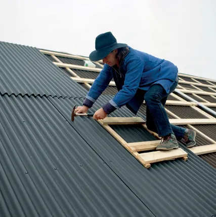 Фото №2 Монтаж металлочерепицы