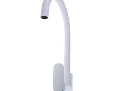 фото Смеситель для кухни с подключением фильтрованной Rora, белый матовый, крепление гайка, Milardo