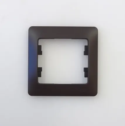 Фото №0 GLOSSA Рамка 1 пост шоколад