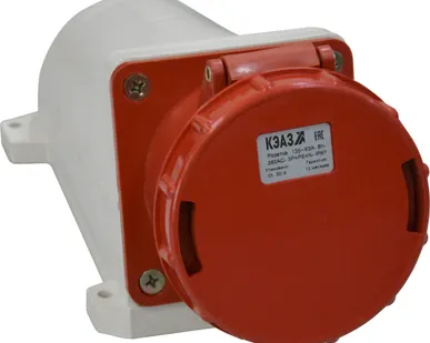 фото Розетка 135 63А 6h 380AC 3P+PE+N IP67 для монтажа на поверхность КЭАЗ 241221