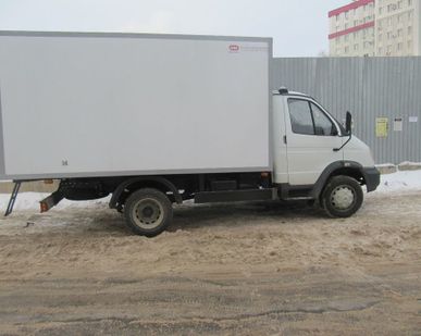 фото Промтоварный фургон Валдай Газ 33106