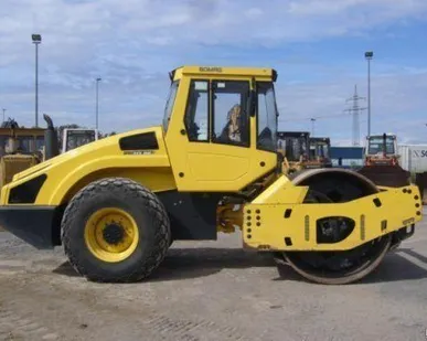 фото Услуги аренды виброкатка 16 т