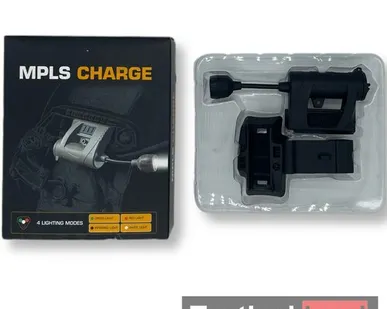 фото Тактический фонарь на шлем Черный