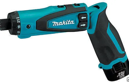 Фото №0 Аккумуляторная дрель-шуруповерт DF010DSE