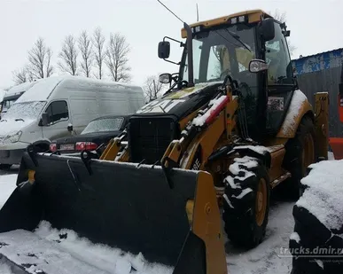 фото Септик. Копка септика экскаватором.