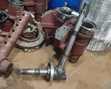 фото Цапфа поворотная левая 70-3001065