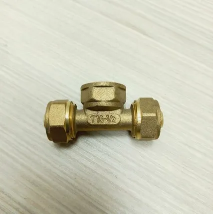 Фото №0 Обжимной тройник 16х1/2" в/р х16, Hydrosta, цанговый, комбинированный, внутренняя резьба. 1 шт