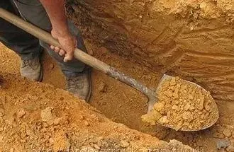 Фото №0 Земляные работы - копка