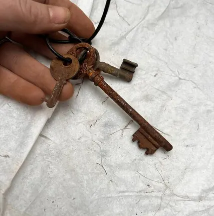 Фото №0 Ключ старинный металл 10 см набор 3 шт.