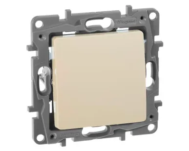 фото Механизм переключателя 1-кл. СП Etika 10А IP20 250В 10AX безвинт. зажимы сл. кость Leg 672305