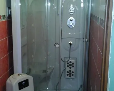 фото Сборка душевых кабин