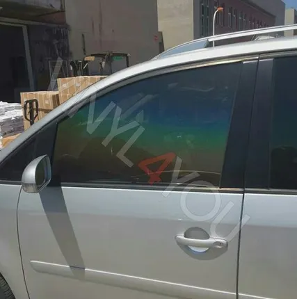 Фото №0 Тонировочная пленка АВРОРА