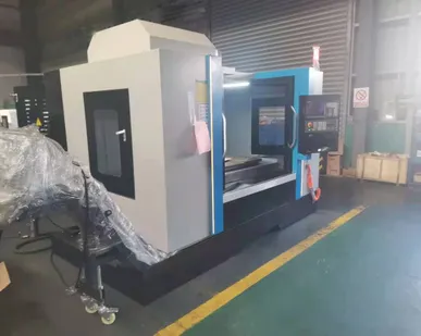 фото Вертикальный обрабатывающий центр ФС1100 с ЧПУ Siemens SINUMERIK 828D в Москве
