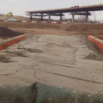 Фото №0 Мелкий песок самосвалами