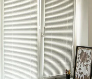 фото Дисма Жалюзи горизонтальные блэкаут белые СГЖМ-300/13 68/160 РБ