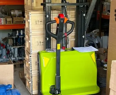 фото Штабелер Самоходный Электрический ( Сопровождаемый )