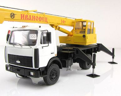 фото Аренда автокрана МАЗ 14 т