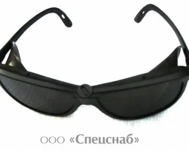 фото Очки защитные пластмассовые