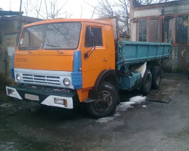 фото Аренда самосвала 10 тонн. Грузоперевозки на самосвале Камаз