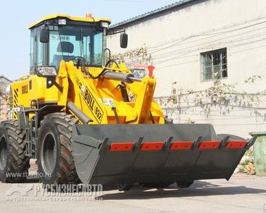 фото Погрузчик BULL SL932