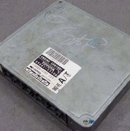 Фото №0 Блок управления двигателем на Toyota Estima 1MZ-FE