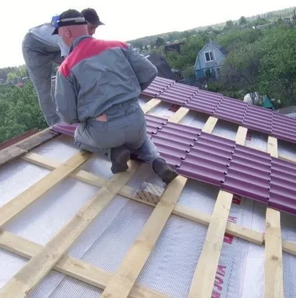 Фото №0 Монтаж металлочерепицы