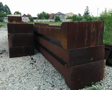 фото Металлические колонны из 90 Балки, Балка 90 Б2