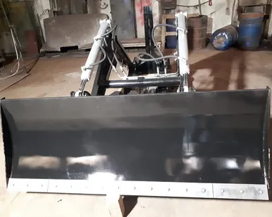 фото Отвал бульдозерный неповоротный на фронтальные погрузчики КУН Робокоп 0.8/0.9/1.0/1.2