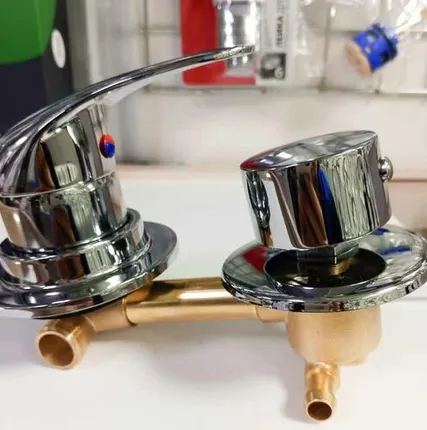 Фото №0 Смеситель 2-режим 100 мм (хомут) 0102002 (для душ.каб) DC6313/6363МГ