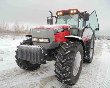 фото Колесный трактор ТТХ 215, двигатель IVECO Tier 3, мощность 213/154 л.с./кВт