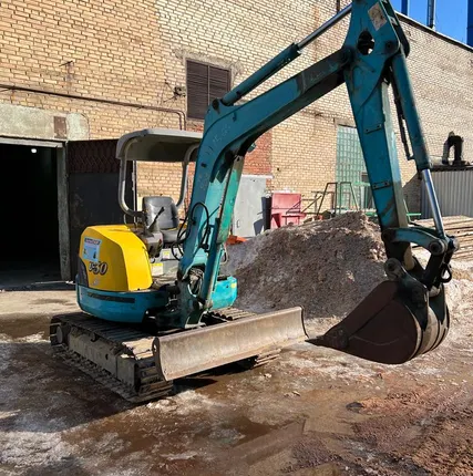 Фото №1 Мини-экскаватор гусеничный Kubota U30 планировщик