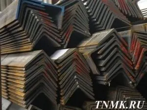 фото Уголок нержавеющий 20х2 мм AISI 304