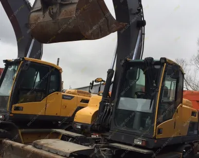 фото Аренда колесного экскаватора VOLVO EW205d, Москва