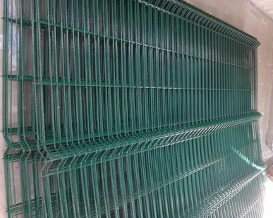 фото Заборные панели окрашенные оцинкованные