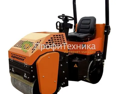 фото Виброкаток GROST VR1000