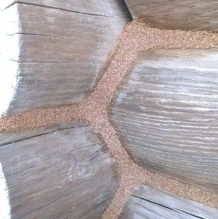 Фото №0 Герметизация пробковымгерметиком срубов, домов, бань, тёплый шов