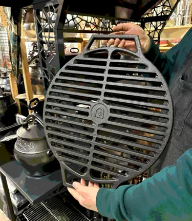 Фото №0 Чугунная решетка гриль 425/510/10 мм Узбекистан