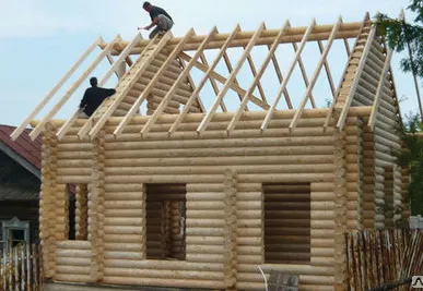 фото Сруб d=240мм из оцилиндрованного бревна (хвоя)