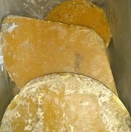 Фото №0 Воск пчелиный пасечный