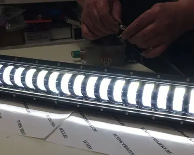 фото Дополнительное освещение на авто: LED (светодиодные) балки и фары