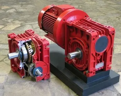 фото Редукторы червячные