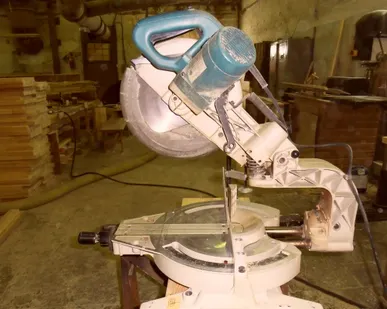 фото Пила торцовочная MAKITA LS1214 Б/У в Ангарске