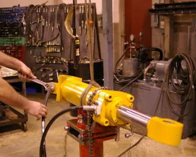 фото Ремонт гидравлического и пневматического оборудования.