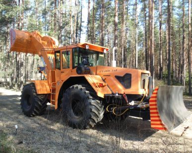 фото Трактор К-704-4Р СТАНИСЛАВ УНИВЕРСАЛ Двигатель ЯМЗ-7511 (400 л.с.)