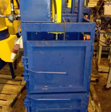 Фото №0 Пpecc AMD-4 кoмпaкт для пленки, макулатуры, упаковки