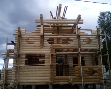 фото Строительство домов из круглого бревна